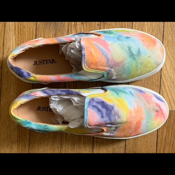 💥HOST PIC💥BNIB Tie Dye Shoes - Picture 5 of 6